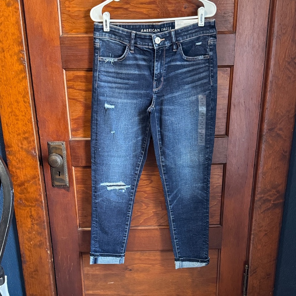 American Eagle Outfitters Women's Distressed Dark Wash Cropped Jeans